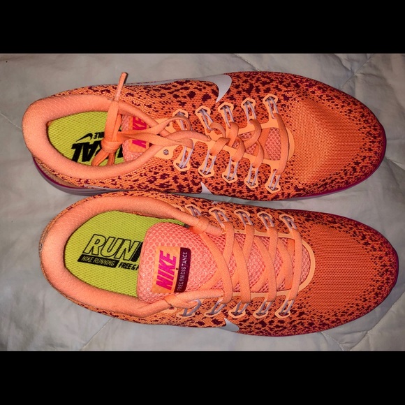New no box Nike free RN distance orange & pink 10